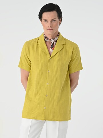 Antioch Regular fit Button Up Shirt in Yellow: front