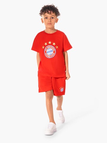 FC BAYERN MÜNCHEN T-Shirt 'Essential' in Rot