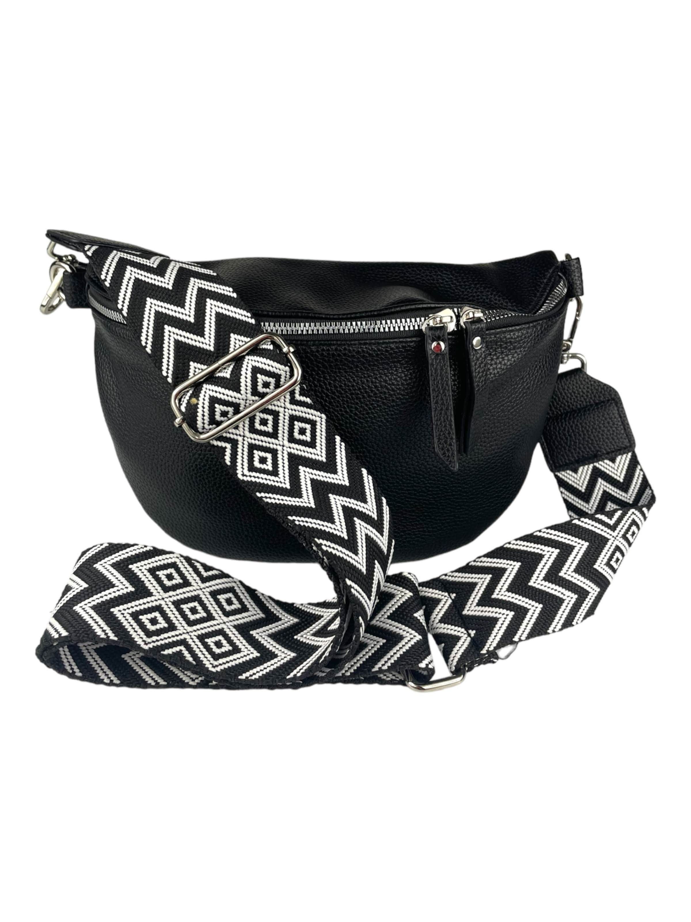 Kumixi Fanny Pack in Black: front