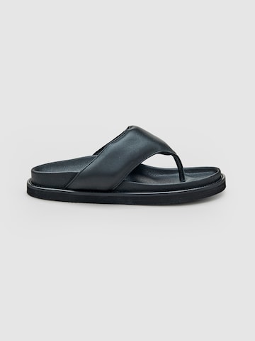 EDITED T-Bar Sandals 'Tiana' in Black