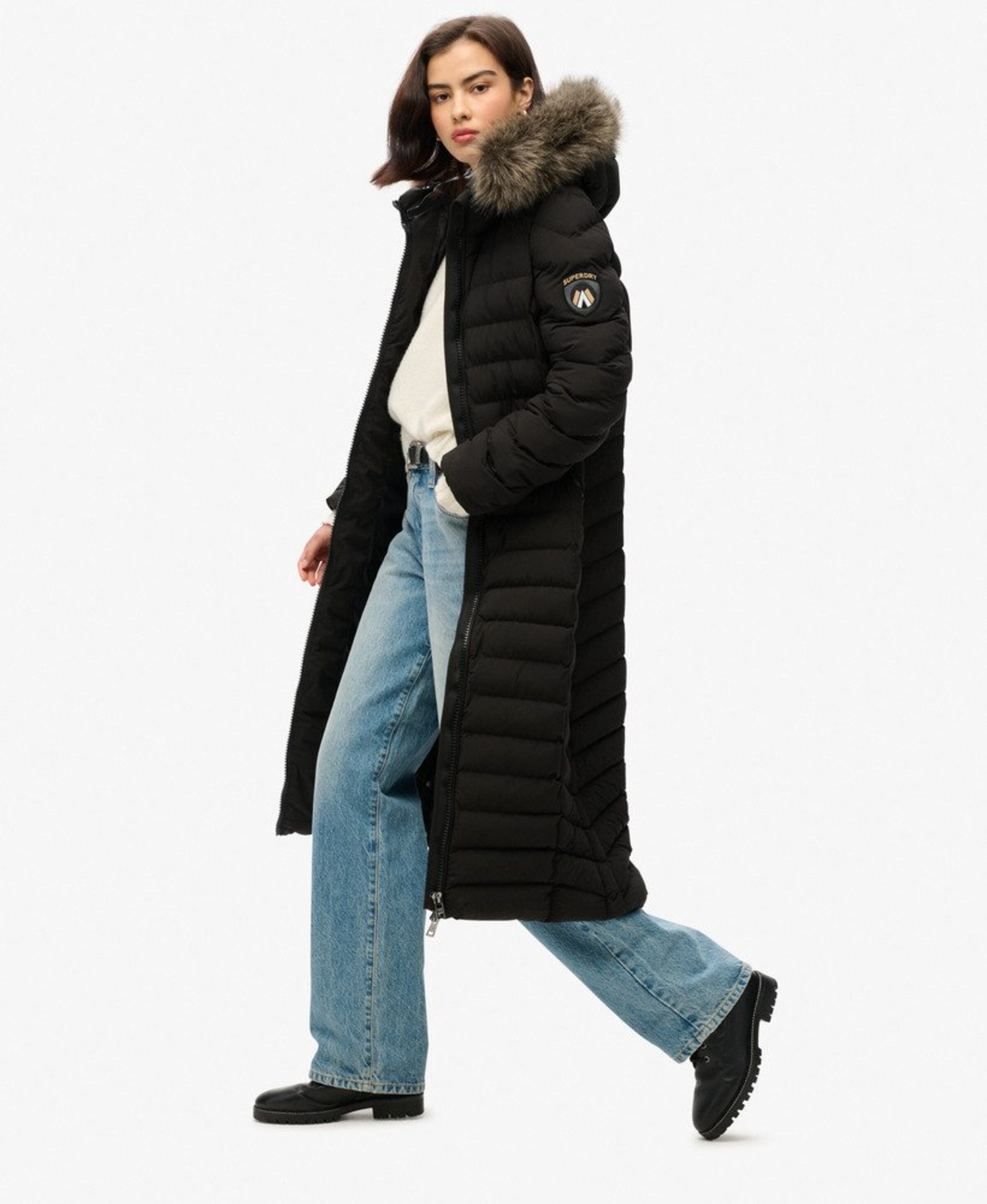 Superdry Wintermantel 'Fuji' in Zwart: voorkant