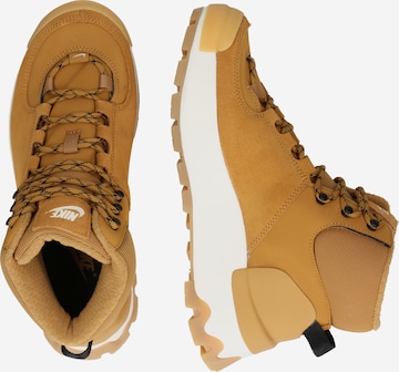 Nike Sportswear Μποτάκι με κορδόνια 'CITY CLASSIC BOOT' σε κίτρινο