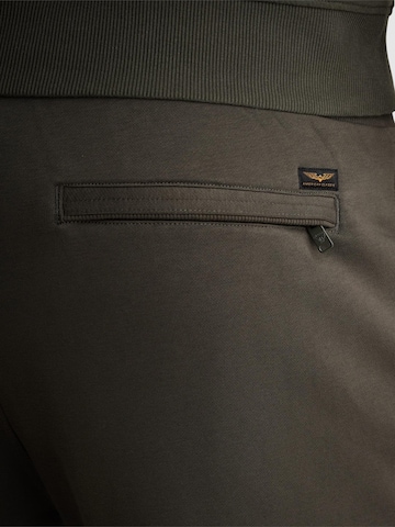 PME Legend - regular Pantalón deportivo 'Elevated sweatpants' en verde