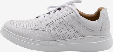 DreiMaster Maritim Sneakers in White: front