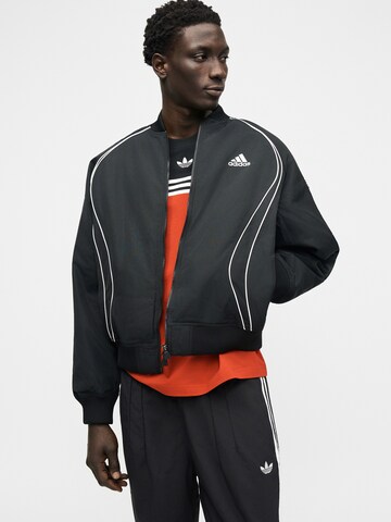ADIDAS ORIGINALS Loosefit Bandplooibroek in Zwart
