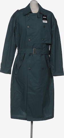 HECHTER PARIS Jacket & Coat in M-L in Green: front