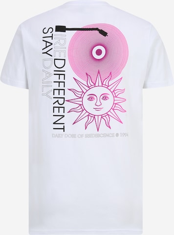 Iriedaily T-shirt 'Dose Descene' i vit