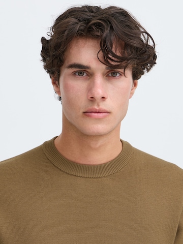 Pull-over 'CFTheo' Casual Friday en marron