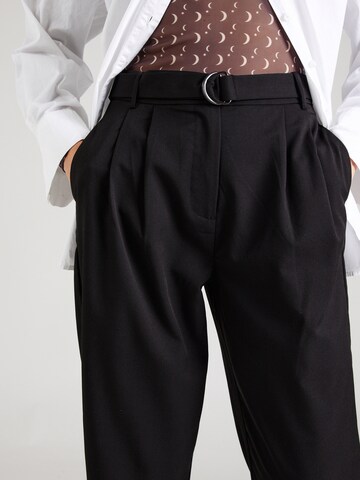 Aware Tapered Hose in Schwarz