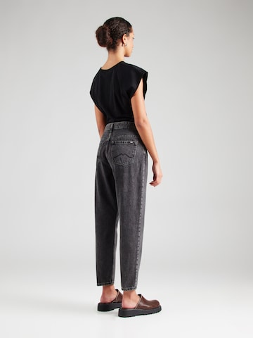MUSTANG Tapered Jeans 'Charlotte' in Schwarz