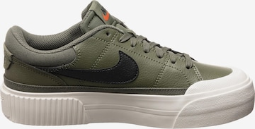 Baskets basses 'Court Legacy Lift' Nike Sportswear en vert