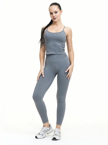 Top sportivo 'BLISS' di DRILLS Apparel in grigio