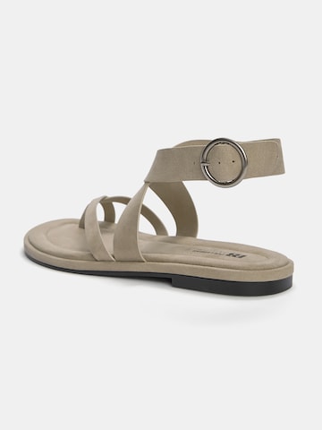 Tongs Pull&Bear en beige