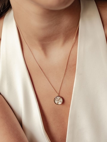 Hey Happiness Necklace 'Tranquil Taurus' in Gold: front