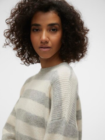 VERO MODA Sweater 'VMNATAHLIE' in Grey