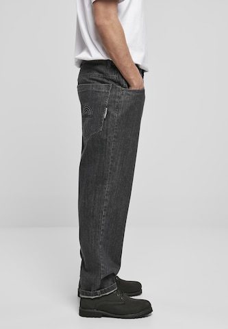 SOUTHPOLE Regular Jeans in Black