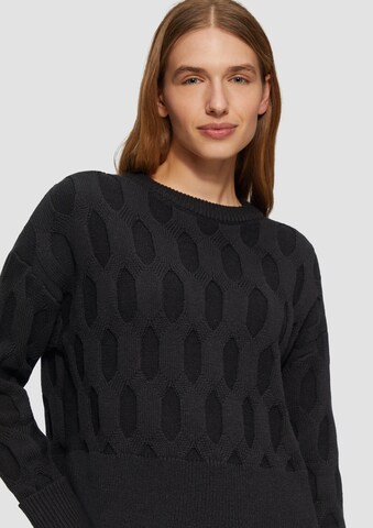 s.Oliver Sweater in Black