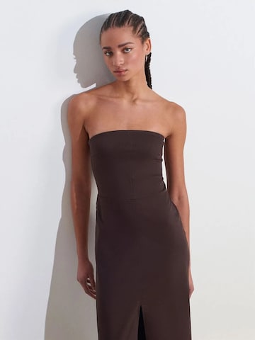 Robe Dilvin en marron