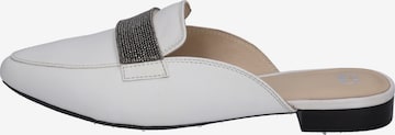 GERRY WEBER Classic Flats 'Acerra 01' in White: front
