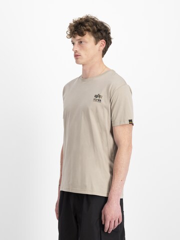T-Shirt ALPHA INDUSTRIES en beige