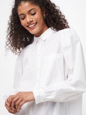 Camicia da donna 'Lipilu' di Moves in bianco