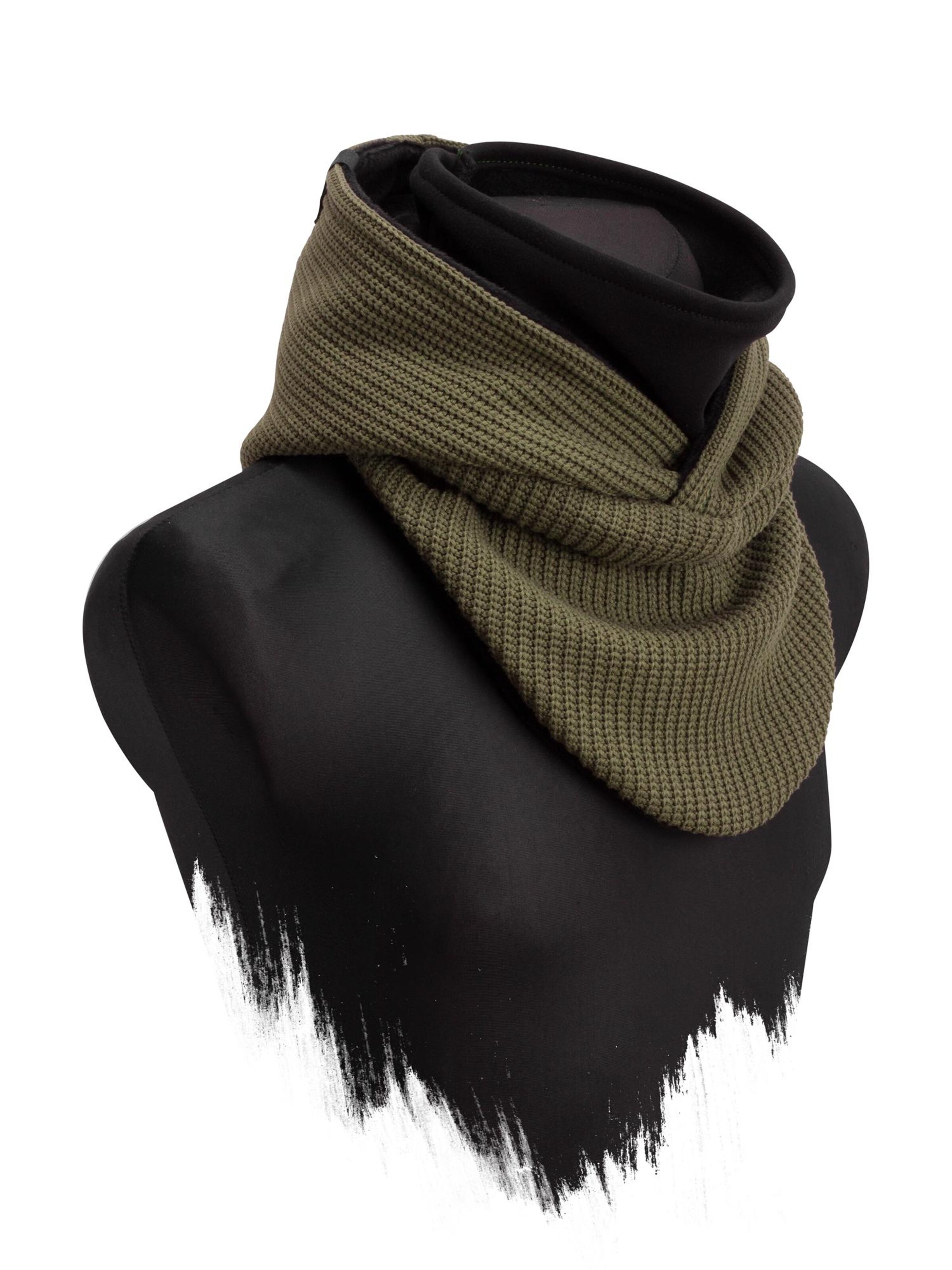 Manufaktur13 Scarf 'Hooded Loop' in Green
