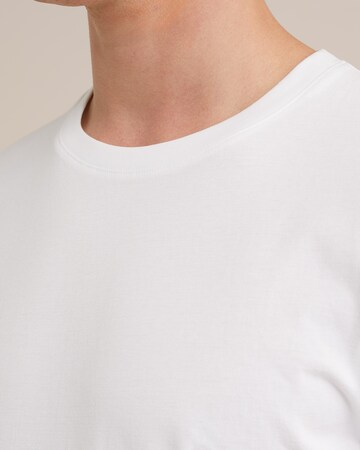 T-Shirt WE Fashion en blanc