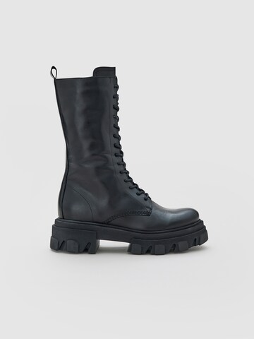 EDITED - Bota com atacadores 'Dorle' em preto: frente