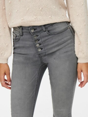 JDY Skinny Jeans 'New Nikki' in Grey