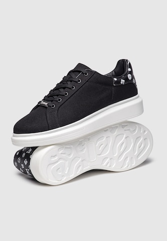 Baskets basses Gianni Kavanagh en noir
