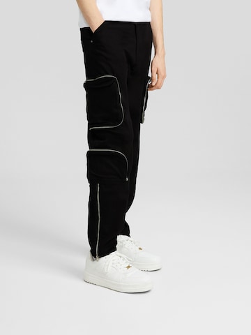 Bershka Tapered Cargo Pants in Black: front