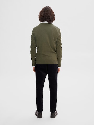 SELECTED HOMME Regular fit Sweater 'Berg' in Green