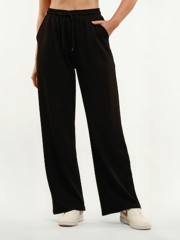 Regular Pantalon 'Henny' Liberte Essentiel en noir : devant