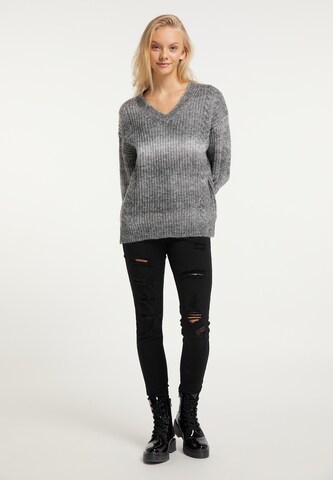 MYMO Sweater in Grey