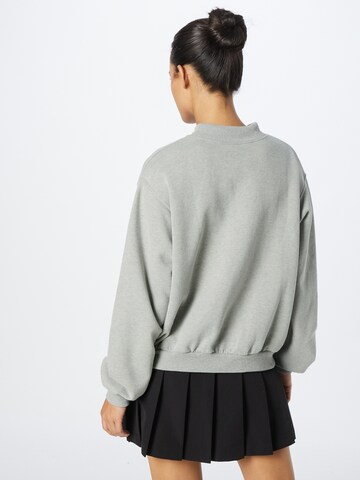 HOLLISTER Sweatshirt in Grau