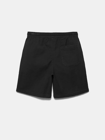 Pull&Bear Loosefit Housut värissä musta