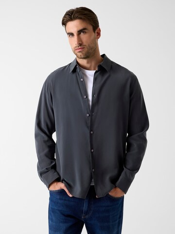 GUESS Regular Fit Hemd in Grau: Vorderseite