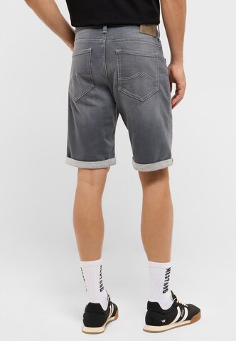 MUSTANG Slimfit Jeans in Schwarz