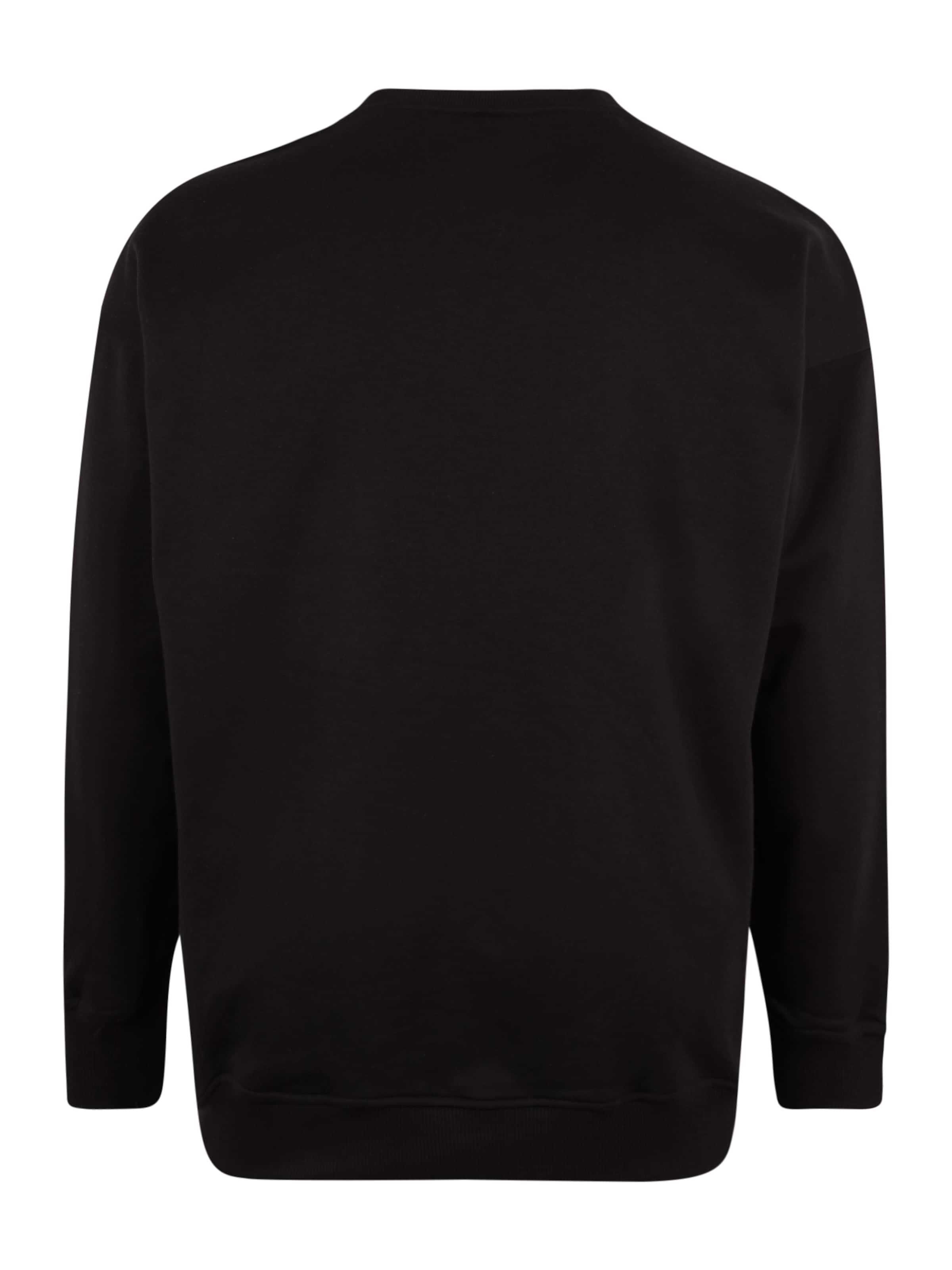 Urban Classics Свитшот в Черный