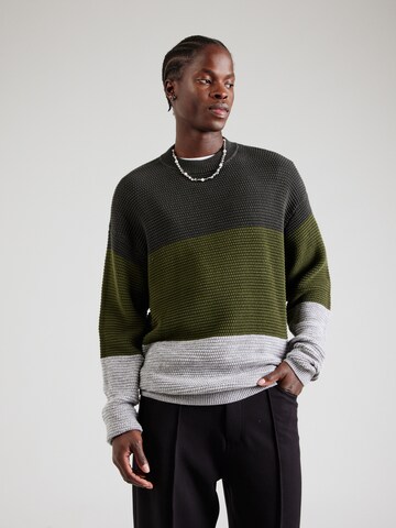 MUSTANG Pullover 'EVESHAM' in Grau: Vorderseite