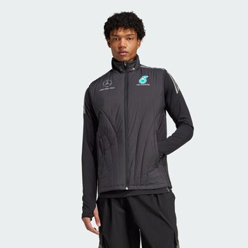 Gilet de sport 'Mercedes - AMG Petronas Formula One Team' ADIDAS PERFORMANCE en noir : devant
