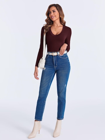 Tricou de la Imily Bela pe roșu