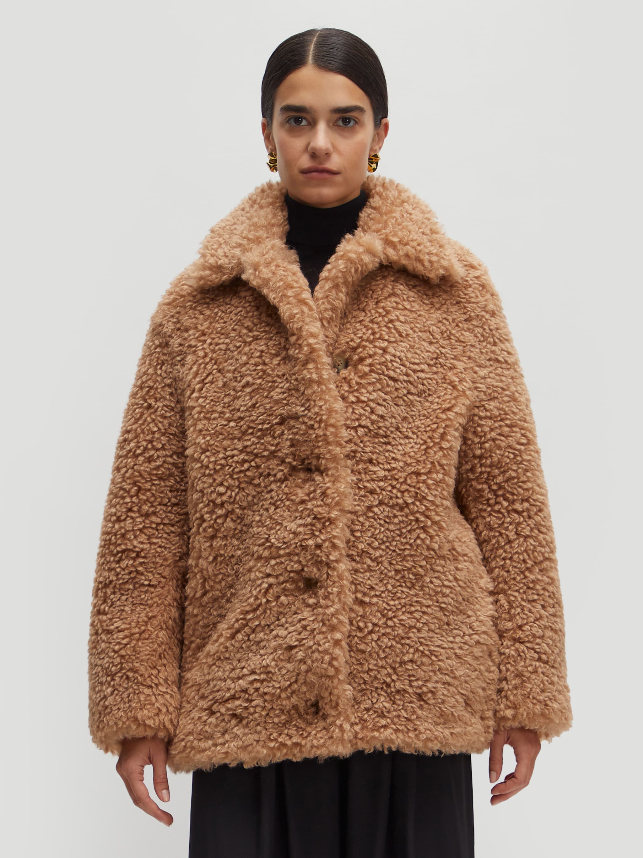 EDITED Producten Tussenjas 'Oversize Elva ' Beige