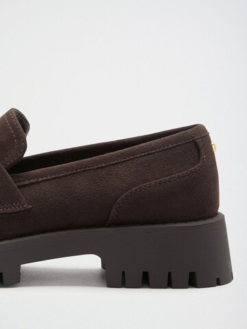 Chaussure basse Lipsy en marron