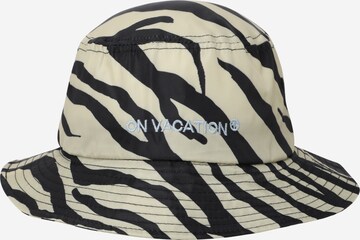 On Vacation Club Hat in Black