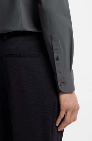 BOSS Slim Fit Businesshemd in Grau