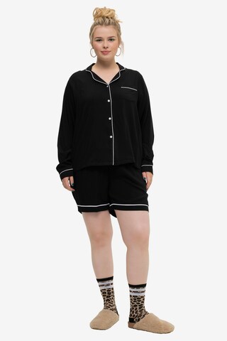 Studio Untold Pajama in Black: front