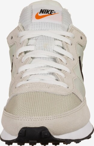 Baskets basses 'Challenger' Nike Sportswear en gris