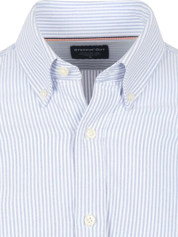 Steppin' out Regular fit Button Up Shirt in Blue