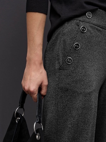 STREET ONE Štandardný strih Nohavice s pukmi - Čierna